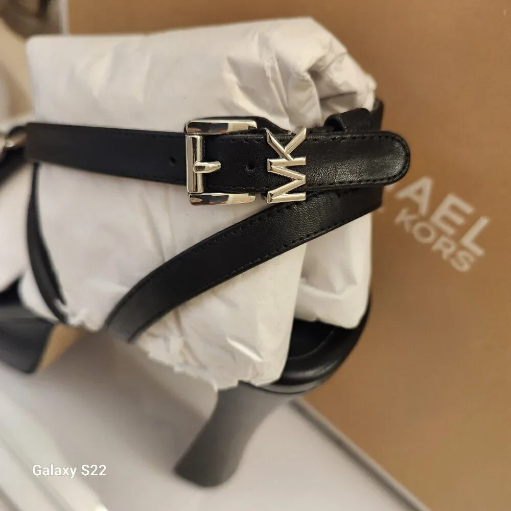 NWT Michael Kors Black Paola Chain Platform Black Leather 9.5. NIB - Picture 3 of 14